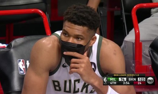  开拓者利拉德60分创队史新纪录