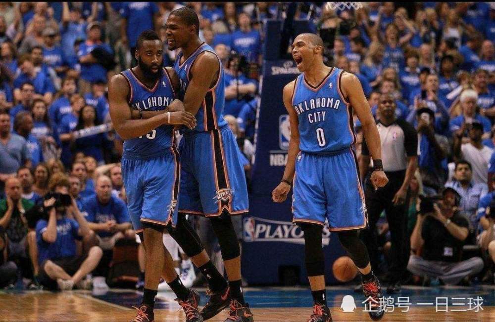  詹姆斯生涯总分突破四万大关  